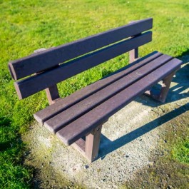 Banc de ville recyclé