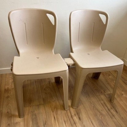 chaises-empilables_chaise-de-reception-empilable-elena