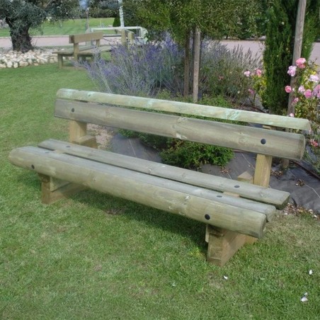 banc public avec assise et dossier en demi rondins de bois