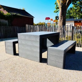 table de pique-nique moderne avec banquettes