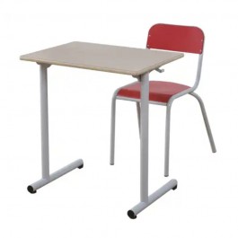 Table d'école avec plateau mélaminé et une chaise scolaire