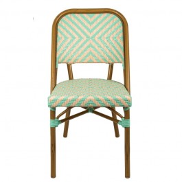 Chaise de terrasse de café en rotin synthétique vert d'eau et crème vue de face