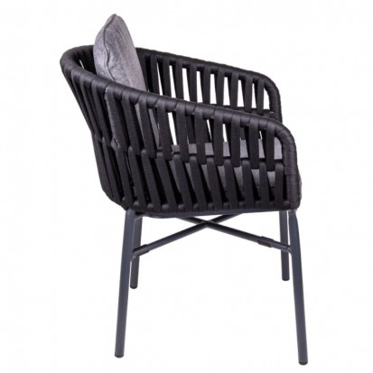 fauteuil pour terrasse de restaurant en cordage noir