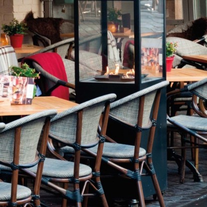 Chaise bistrot empilable en textile polyester gris clair