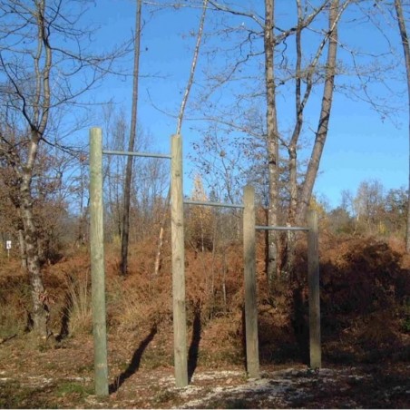 Barres fixes pour parcours sportif