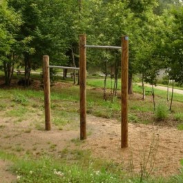 Barres d'exercices pour parcours sportif extérieur