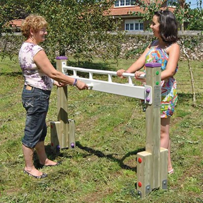 agrès sportif extérieur senior pour rotation des  poignets