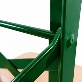 Coloris piètement cornière ensemble brasserie