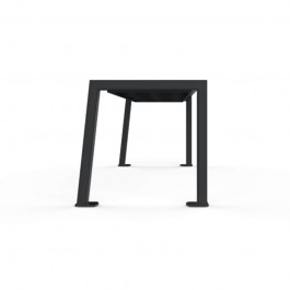 banquette urbaine avec assise en lames de Compact HPL vue du piètement en acier
