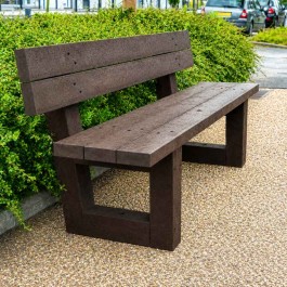 Banc urbain en plastique recyclé