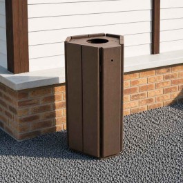 Poubelle de rue en recyclé