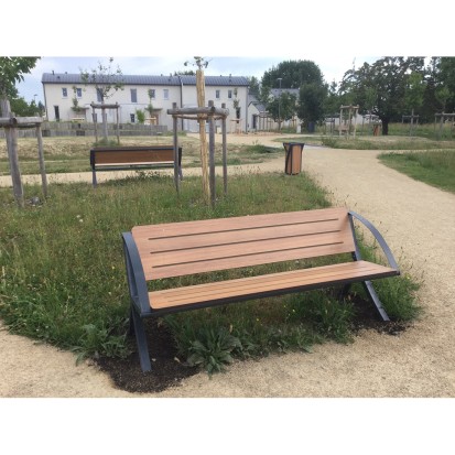 Banc BERGERAC en compact et pied acier