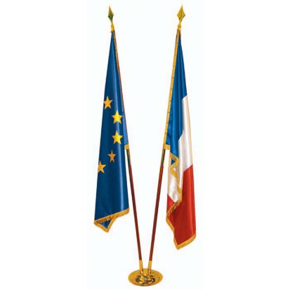 Drapeaux de prestige en satin brillant avec franges