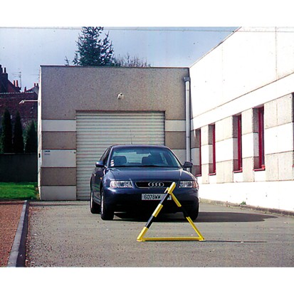 blocs-butees-protections-ralentisseurs-parking_barriere-de-parking-extra-plate-triangulaire