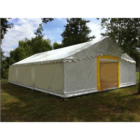 Tente de réception Super Plein Air (8x12m) 96m² blanc - avec registre de sécurité. Pignon largeur 6m.
