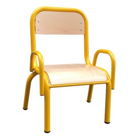 Chaise NOA avec accoudoirs. Assise et dossier encastrés. Hêtre naturel