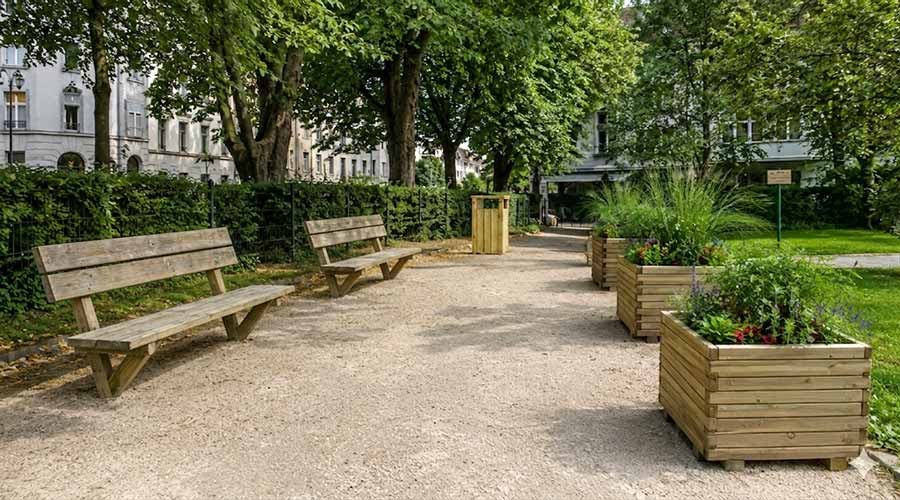Mobilier urbain en bois : quels critères prendre en compte ?