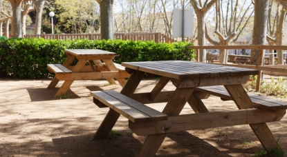 Installer du mobilier pour pique-nique